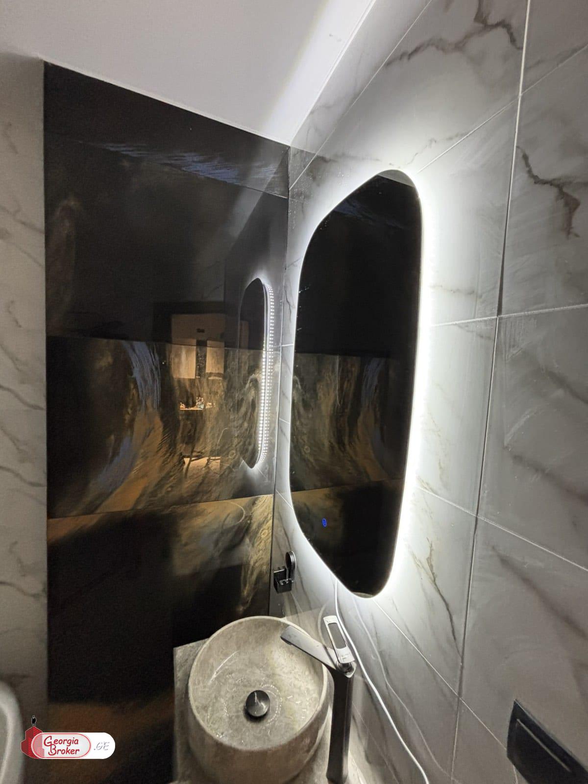 продается квартира с новым ремонтом 3-комнаты